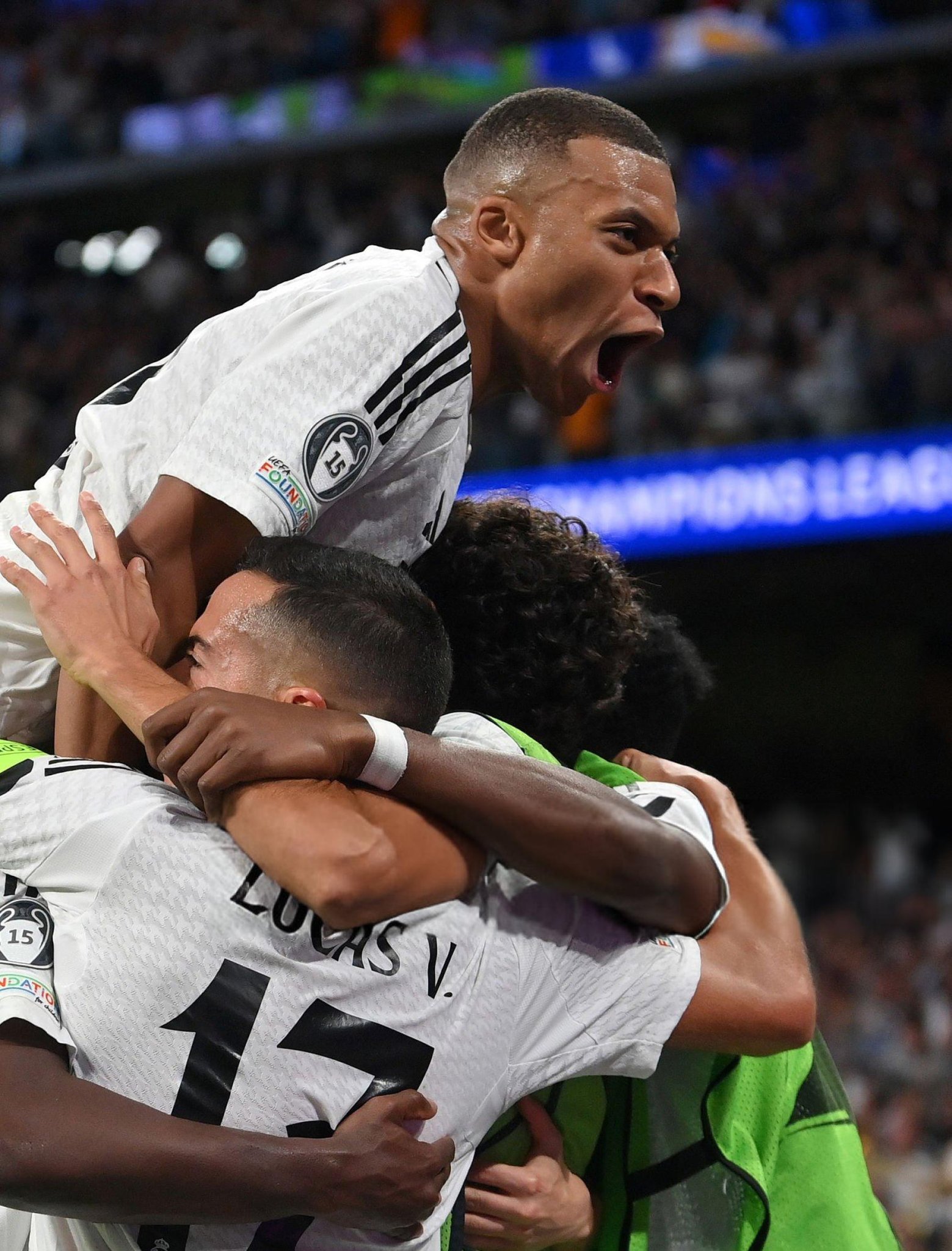 TIANBO体育-劲爆比拼！赛场上风云突变，双方擦出火花的简单介绍