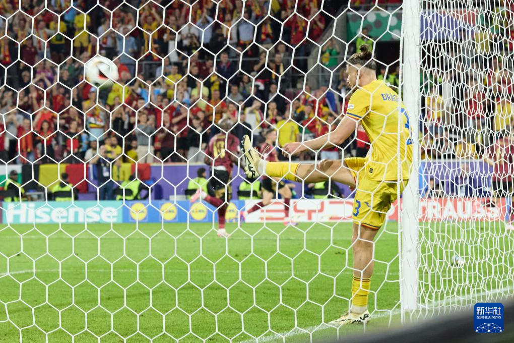 关于罗马尼亚队主场血战比利时队，激烈对攻终场平局的信息